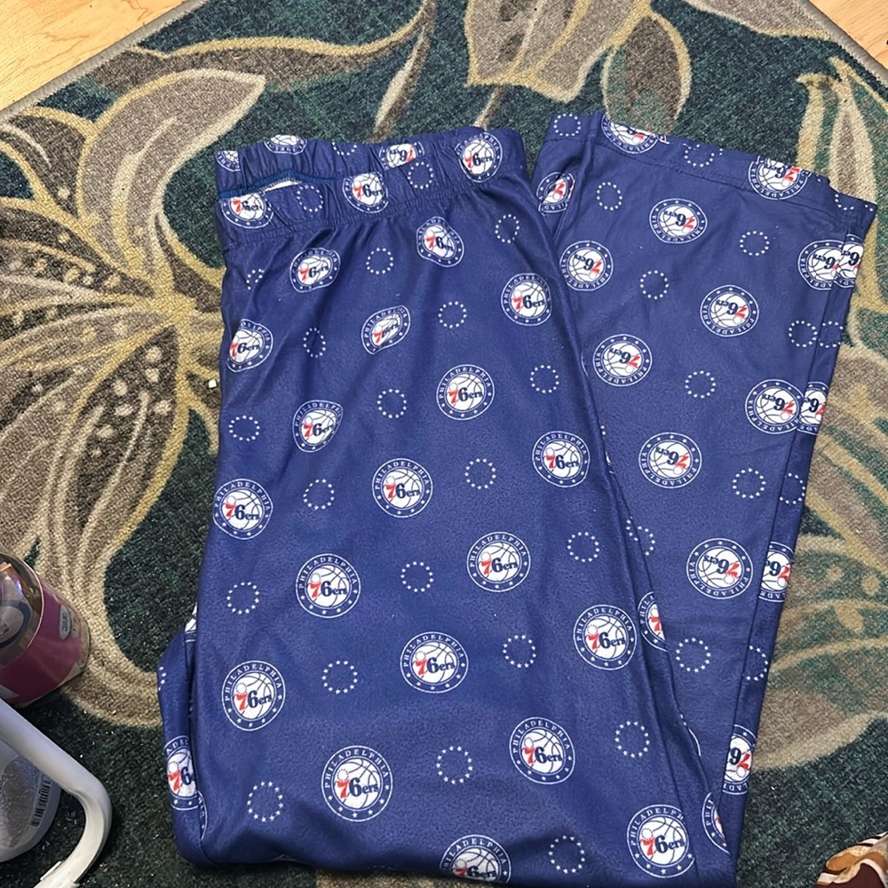 Philadelphia 76ers men’s flannel pjs